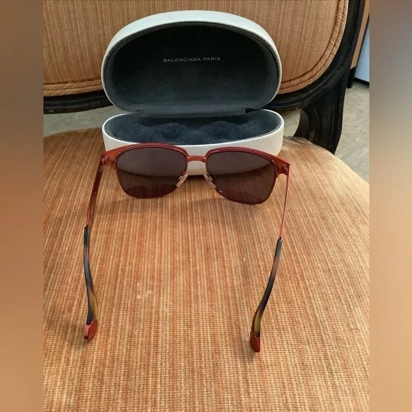 Balenciaga BAL0011S Red Shiny Women Sunglasses Out Of Stock - Picture 14 of 16